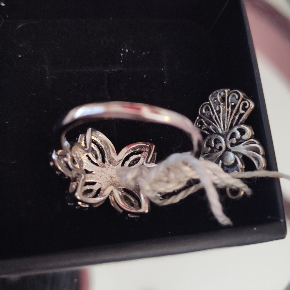 Butterfly Crystal Sparkling Fashion Ring Angel Attached String Size 8 Decor Box - Picture 3 of 5